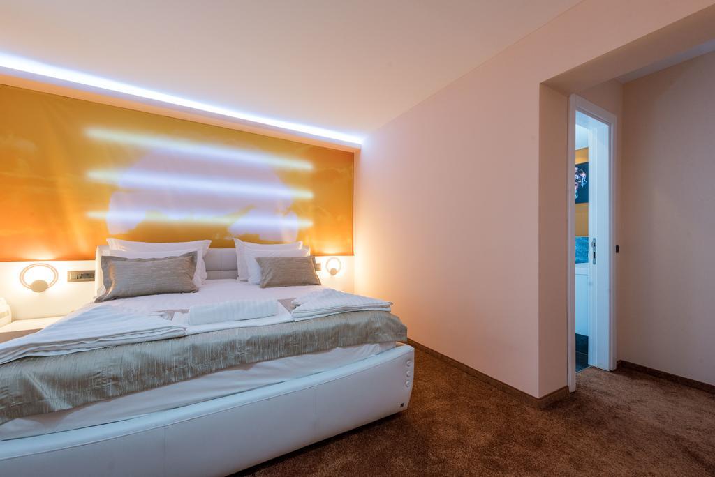 Adriatica Dream Luxury Accommodation - Free Parking ซาดาร์ ภายนอก รูปภาพ