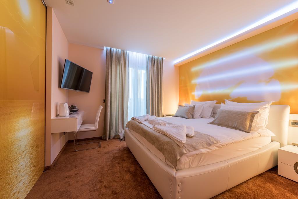 Adriatica Dream Luxury Accommodation - Free Parking ซาดาร์ ภายนอก รูปภาพ